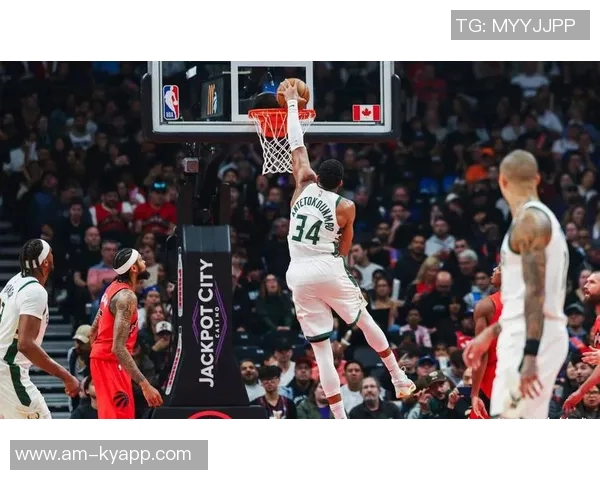 热火20号新星亚库乔尼斯表现出色送出10次助攻并贡献8分2断1帽