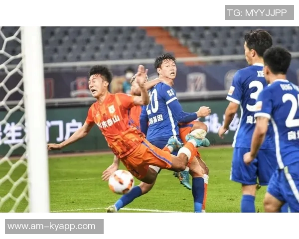 武汉三镇只需一胜即可确保保级优势领先降级区7分剩余三轮赛程紧迫