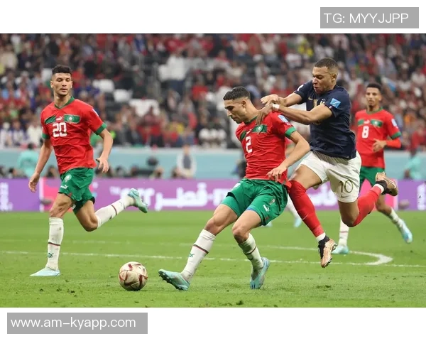 姆巴佩应好友阿什拉夫邀请全家观摩洛哥比赛期待精彩表现 姆巴佩应好友阿什拉夫邀请全家观摩洛哥比赛期待精彩表现