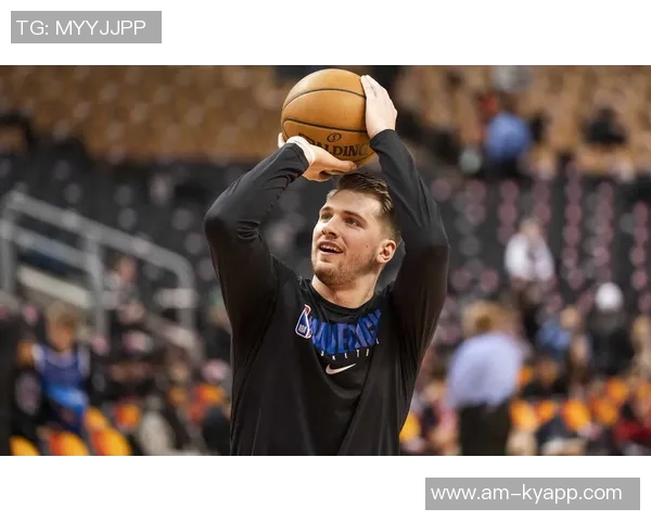 东契奇谈上半场防守不足中场调整后成功提升退防速度 东契奇谈上半场防守不足中场调整后成功提升退防速度