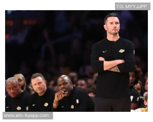 雷迪克回顾赛季初防守基础建立反思后期表现为何偏离轨道