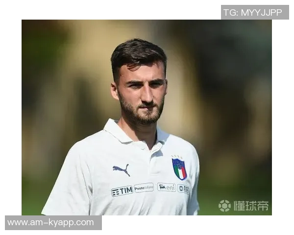 克里斯坦特谈加图索与球队斗志透露自己在多个位置上均能发挥出色 克里斯坦特谈加图索与球队斗志透露自己在多个位置上均能发挥出色