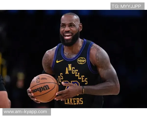 雷迪克谈老詹背靠背出战希望强调脚部酸痛影响恢复情况 雷迪克谈老詹背靠背出战希望强调脚部酸痛影响恢复情况